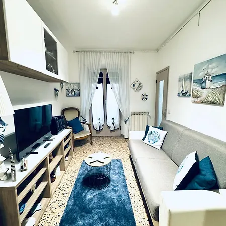 Casa Giro Carrara